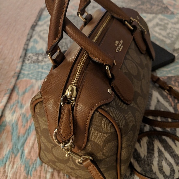 Bag - Picture 2 of 3